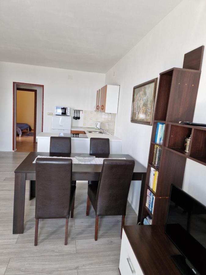 Apartments Velic ツリクヴェニツァ エクステリア 写真