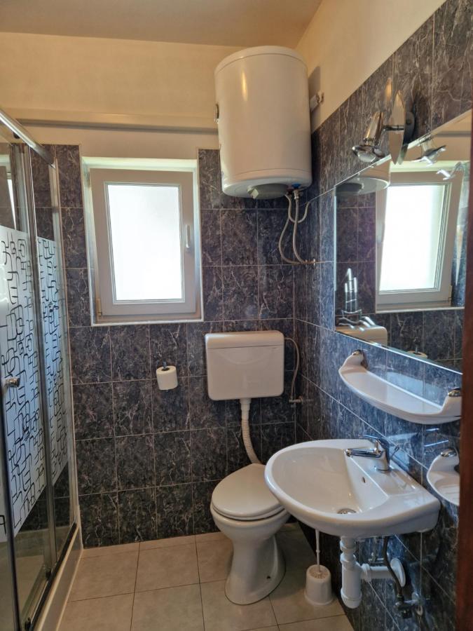 Apartments Velic ツリクヴェニツァ エクステリア 写真