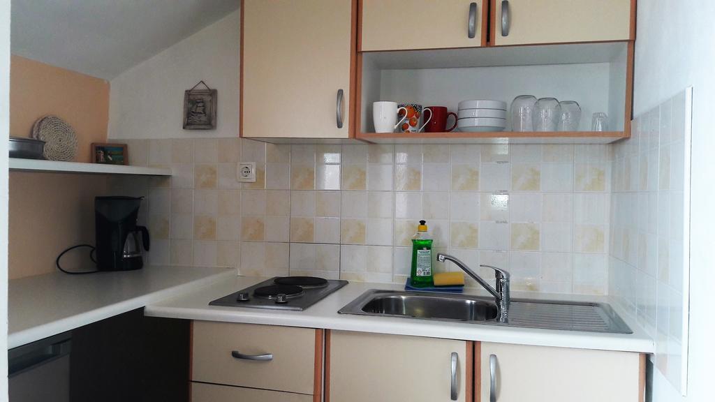 Apartments Velic ツリクヴェニツァ エクステリア 写真