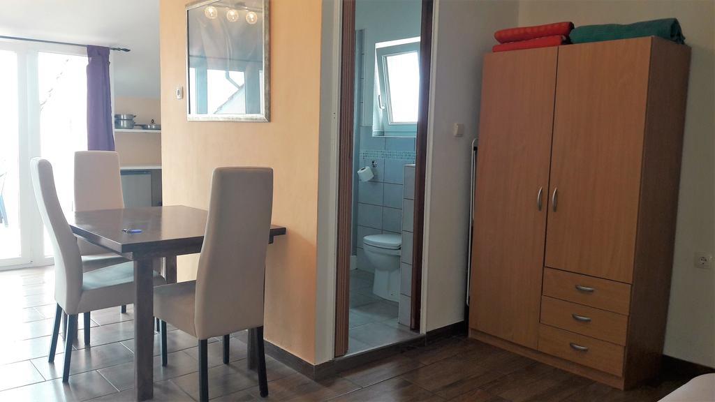 Apartments Velic ツリクヴェニツァ エクステリア 写真