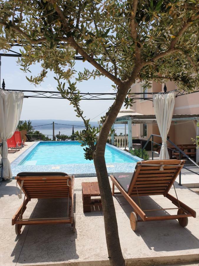 Apartments Velic ツリクヴェニツァ エクステリア 写真